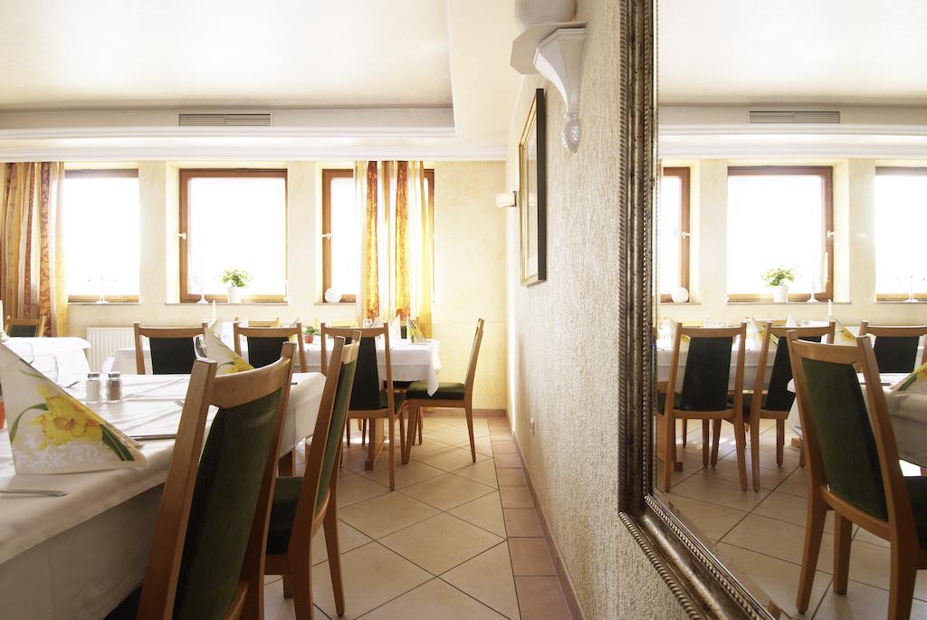 Hotel Regina Zirndorf Ngoại thất bức ảnh