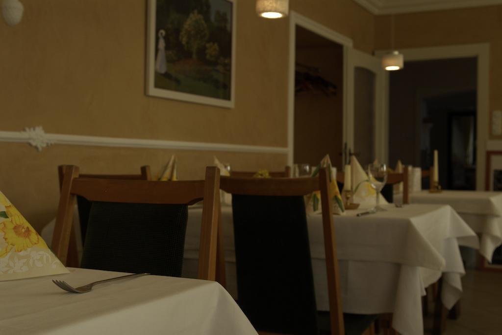 Hotel Regina Zirndorf Ngoại thất bức ảnh