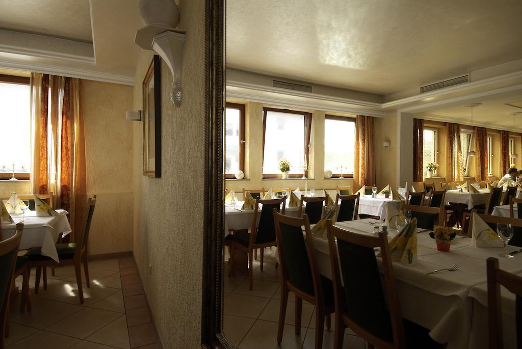 Hotel Regina Zirndorf Ngoại thất bức ảnh